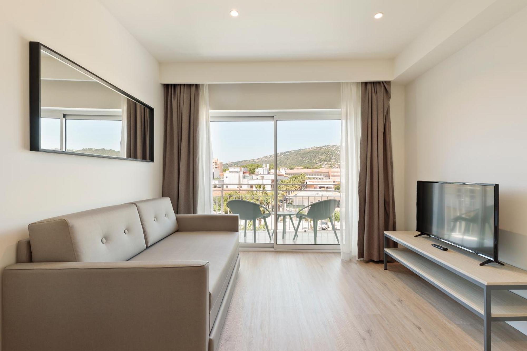 Aparthotel Xic Платья-де-Аро Экстерьер фото